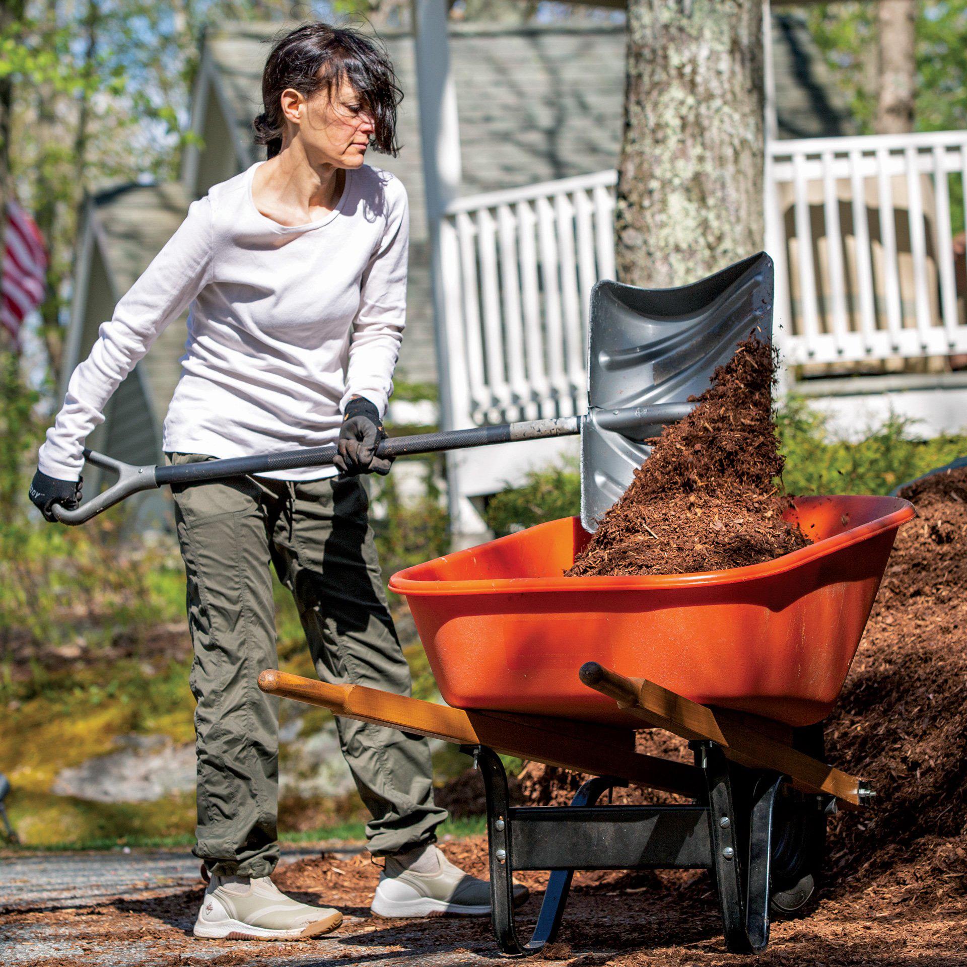 Muck Footwear  Men's Outscape Low Outscape Brown M