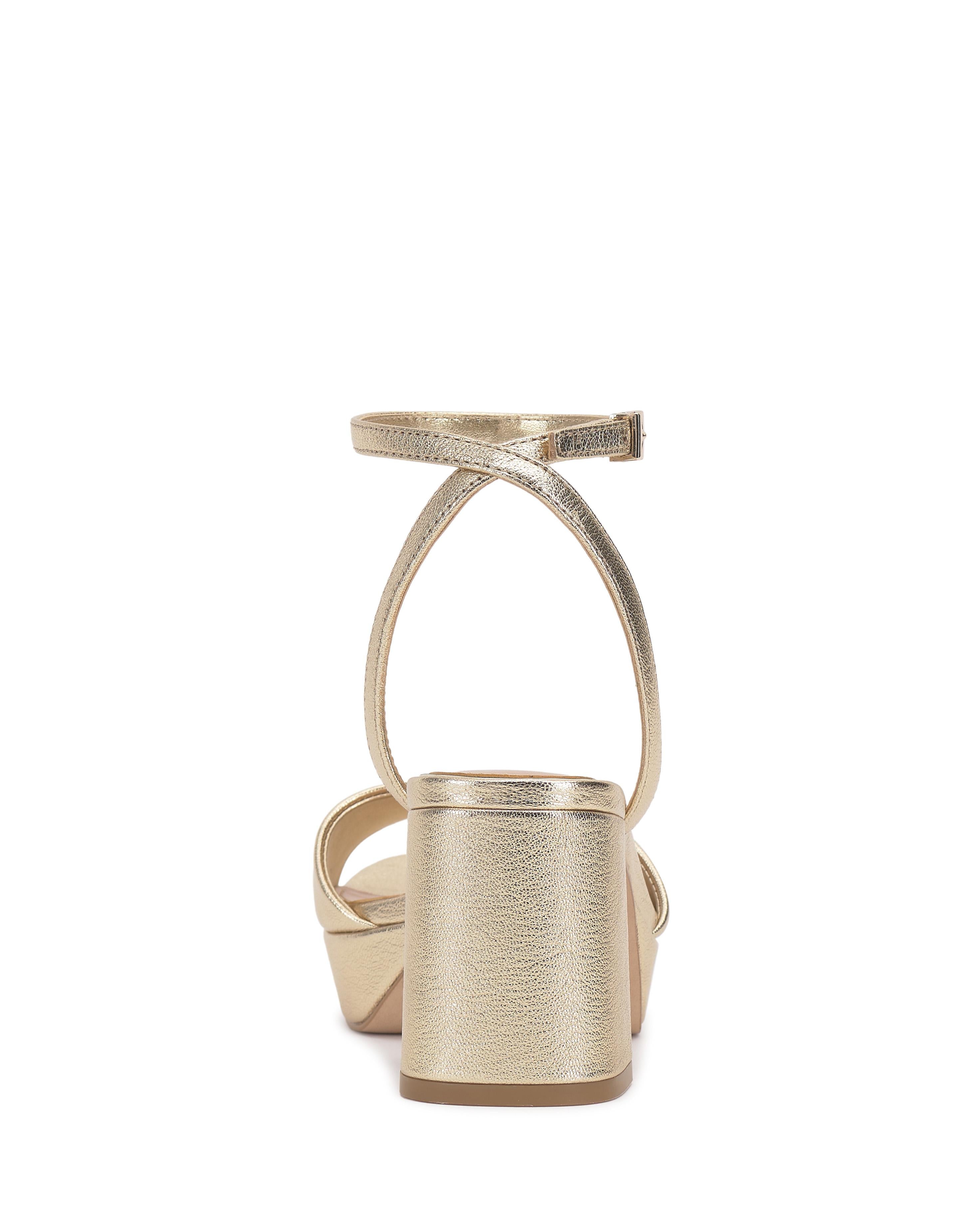 Vince Camuto Women's Pendreya Gold M