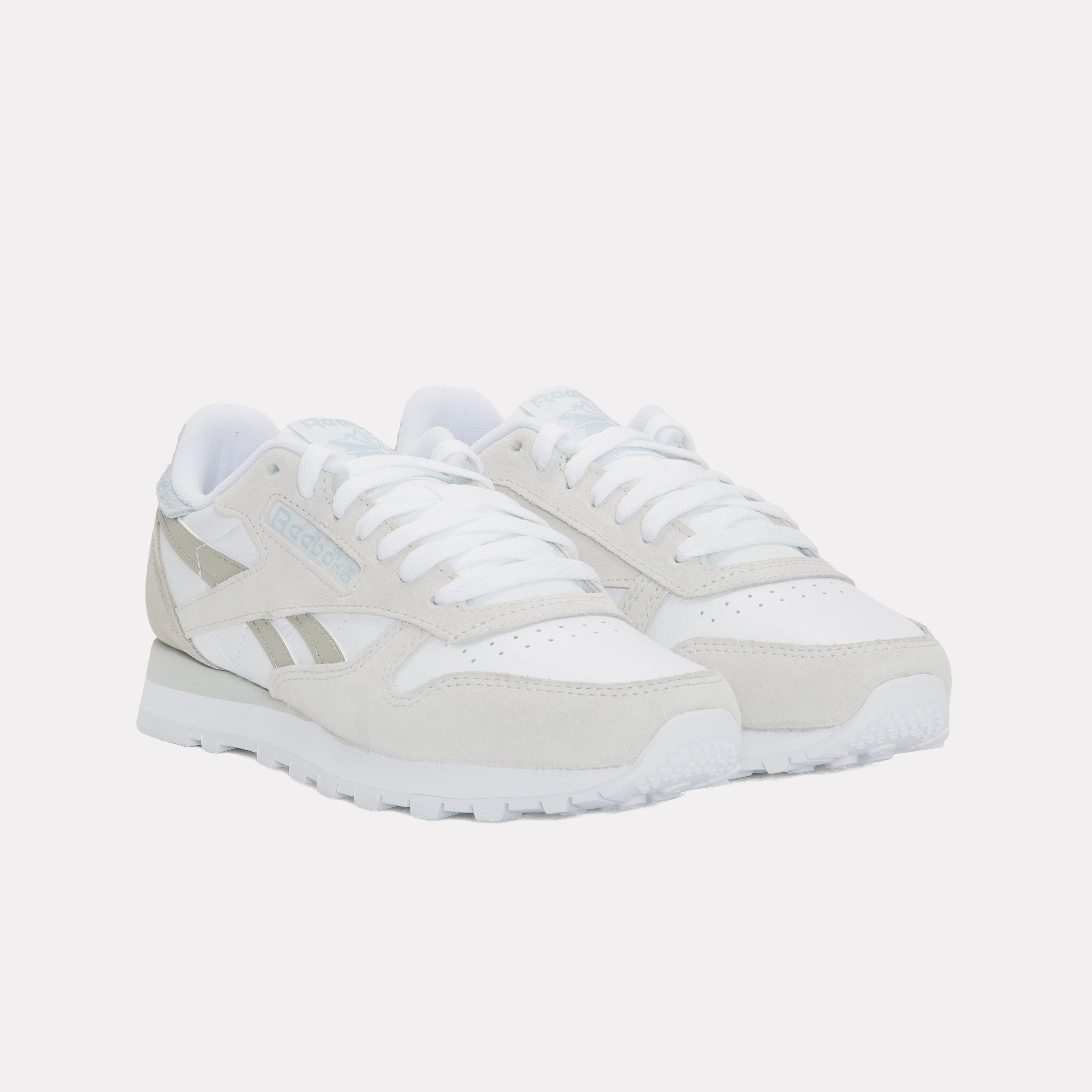 Reebok Women's Classic Leather  In White/Softgrey/Escapegrey M