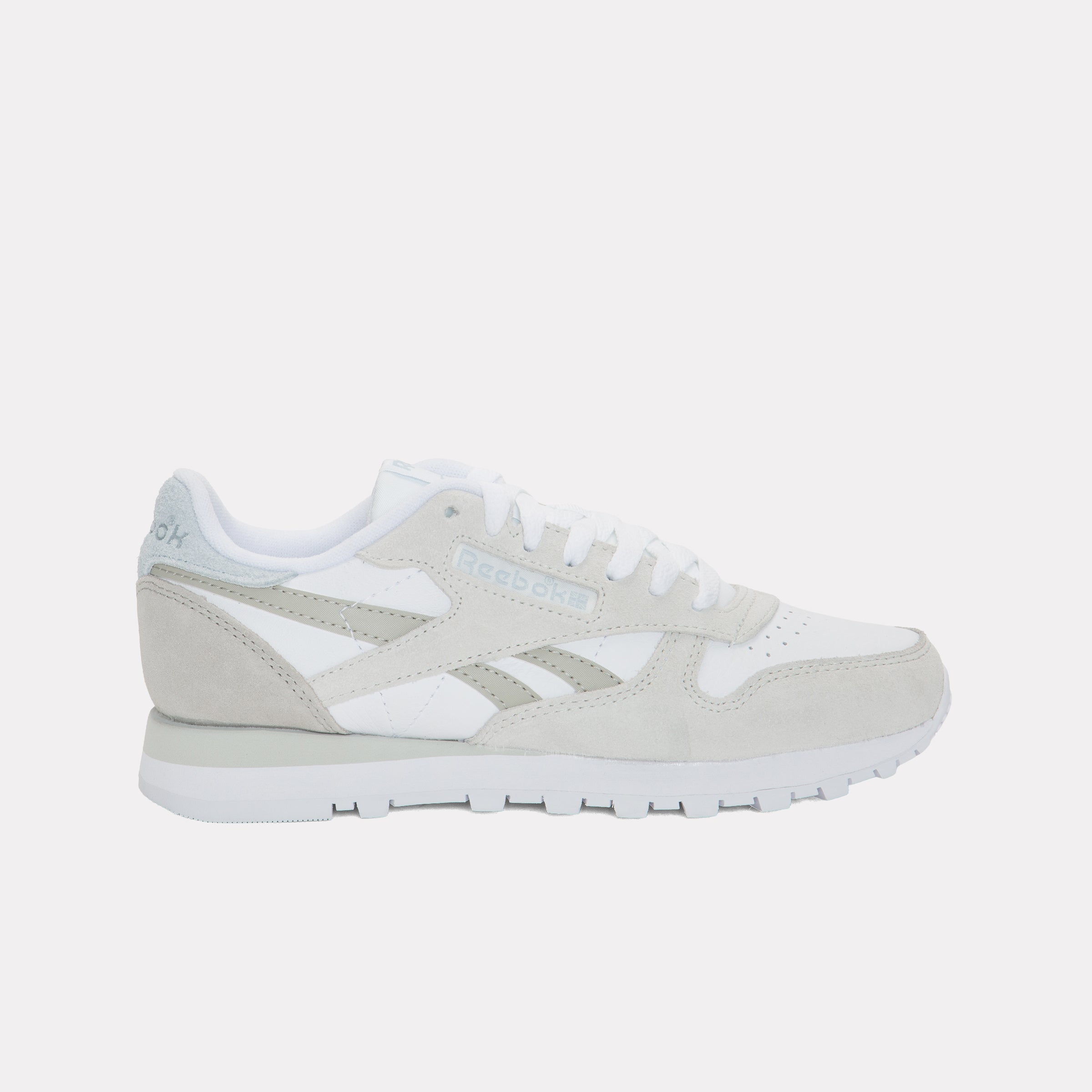 Reebok Women's Classic Leather  In White/Softgrey/Escapegrey M