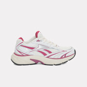 Reebok Women's Belwave  In White/Chalk/Very M