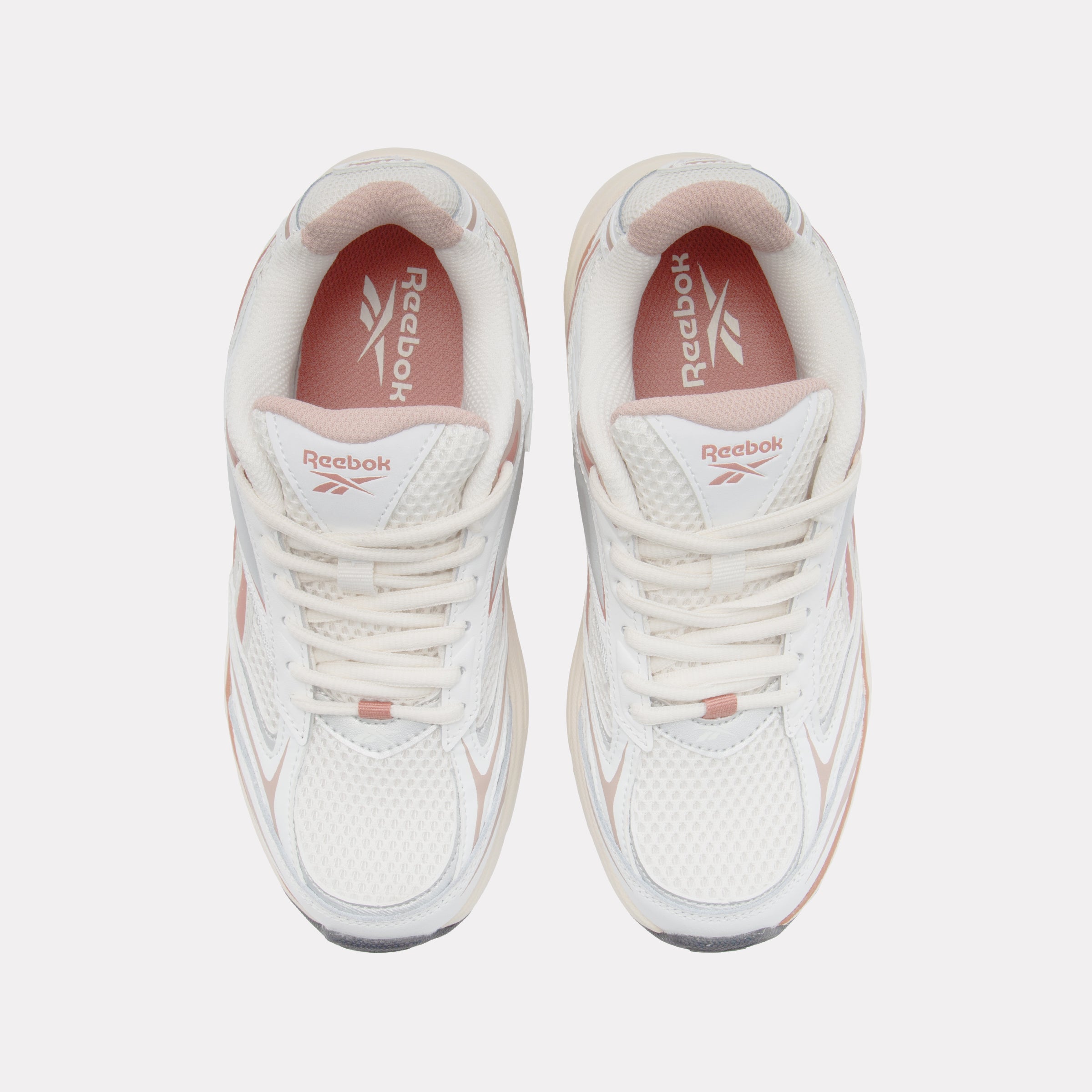 Reebok Women's Belwave  In White/Chalk/Fadedred M