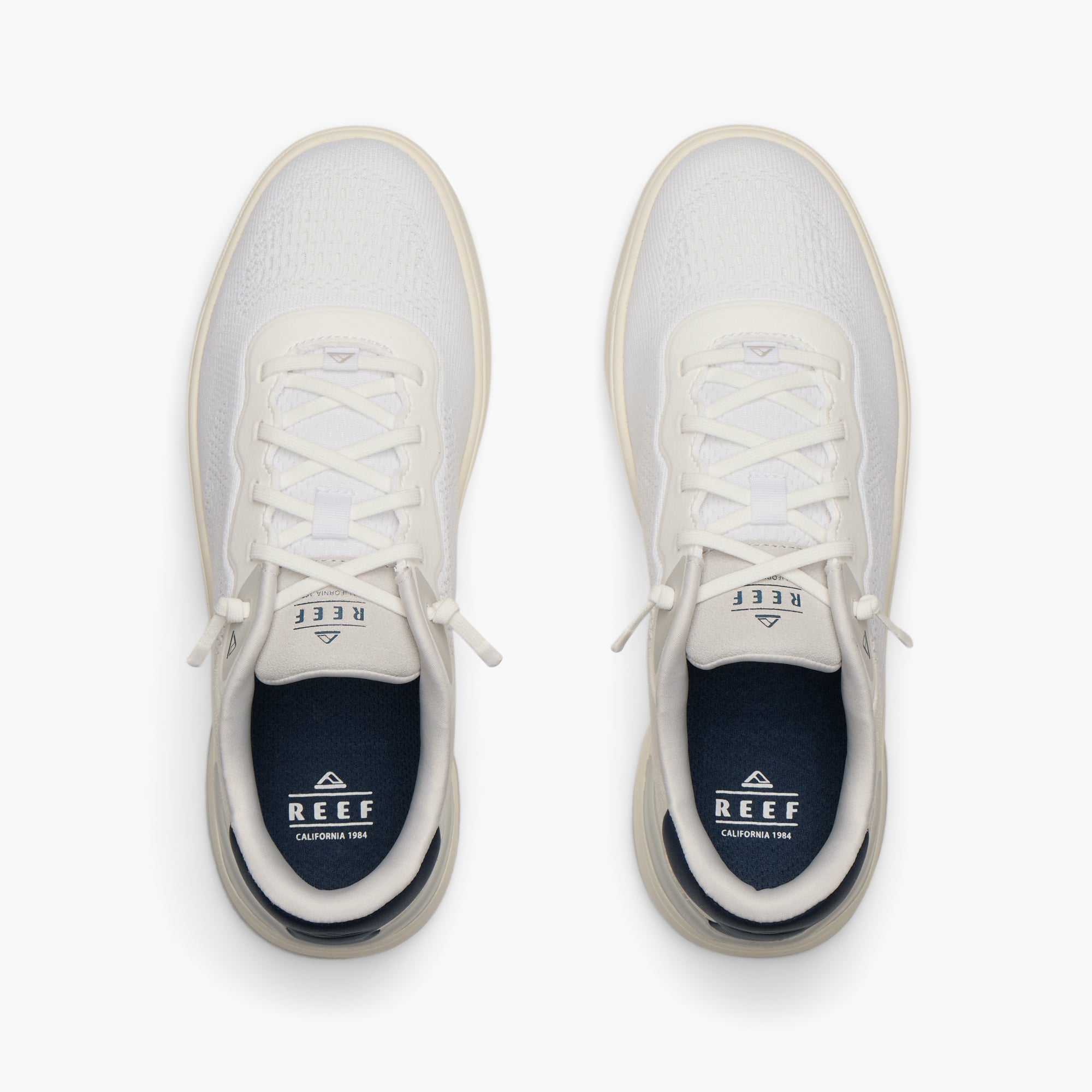 Reef Men's Shoreline Del Mar  In White/Grey M
