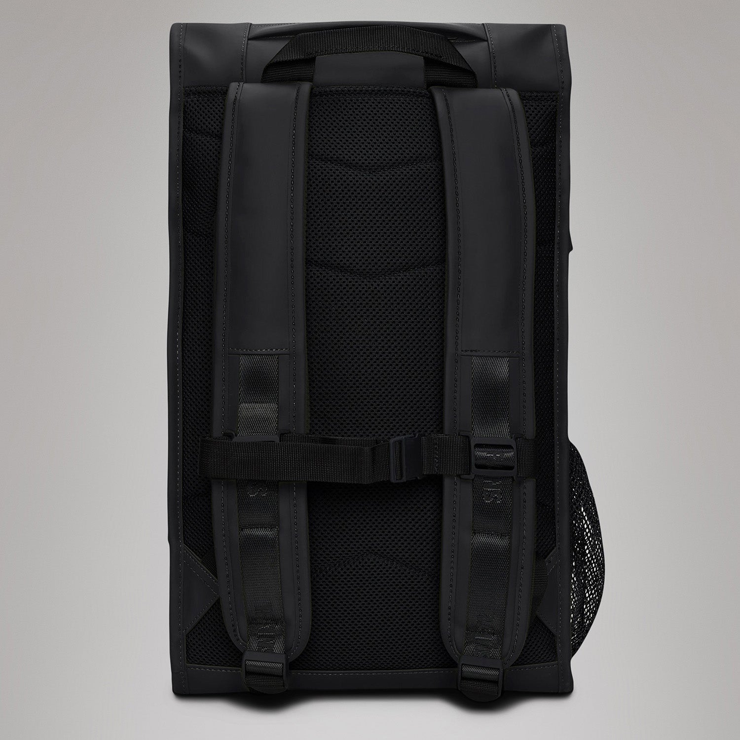 Rains Trail Mountaineer Bag in Black