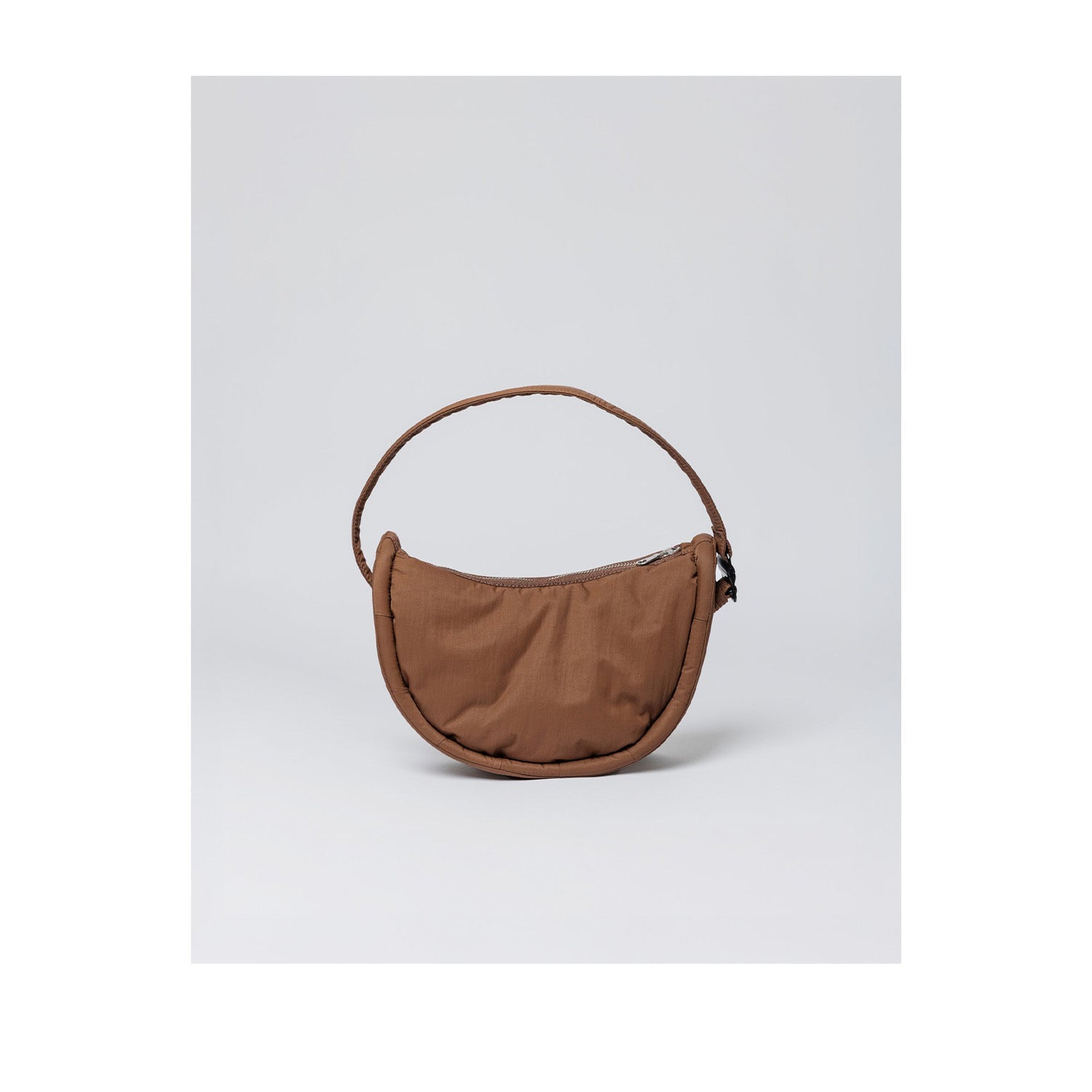 Sandqvist Curve Crossbody Round S in Dark Taupe