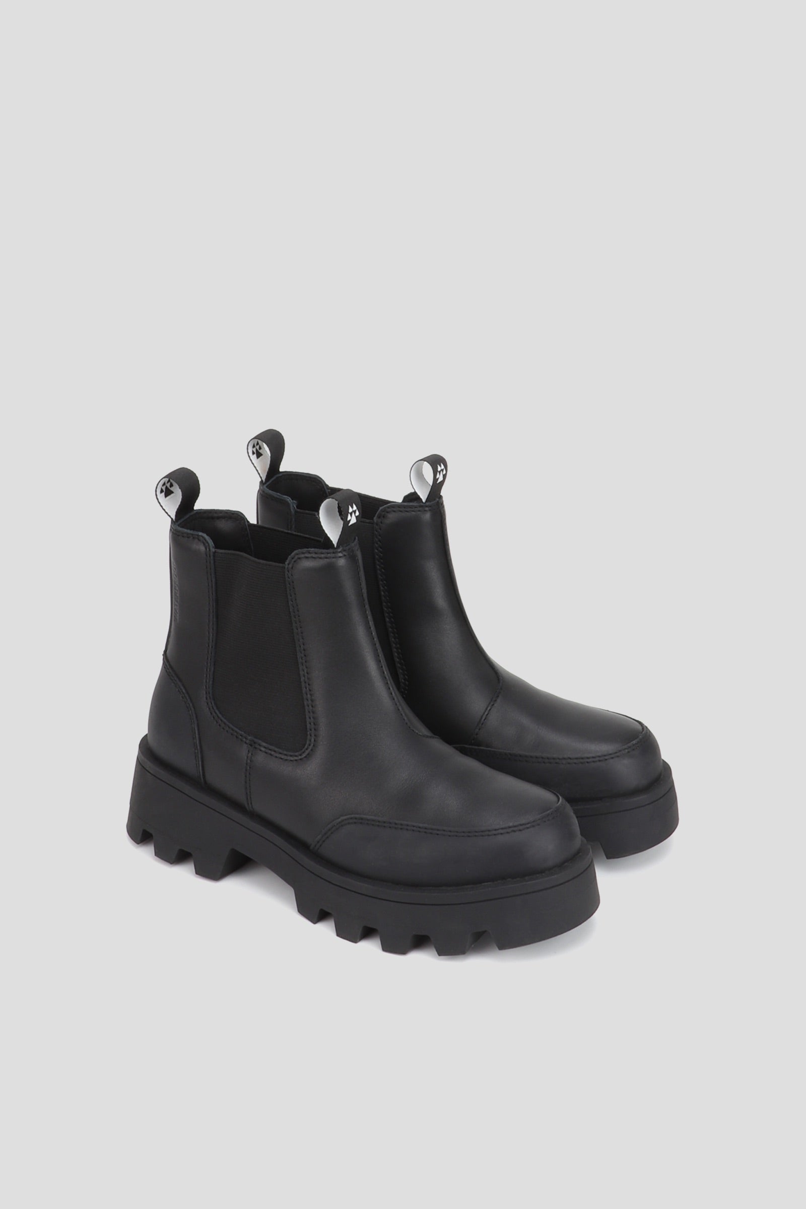 Cougar Women's Shani M In Black