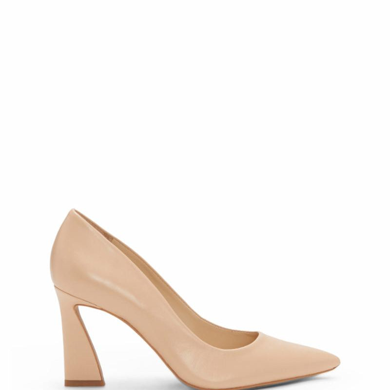 Vince Camuto Women's Thanley Nude M