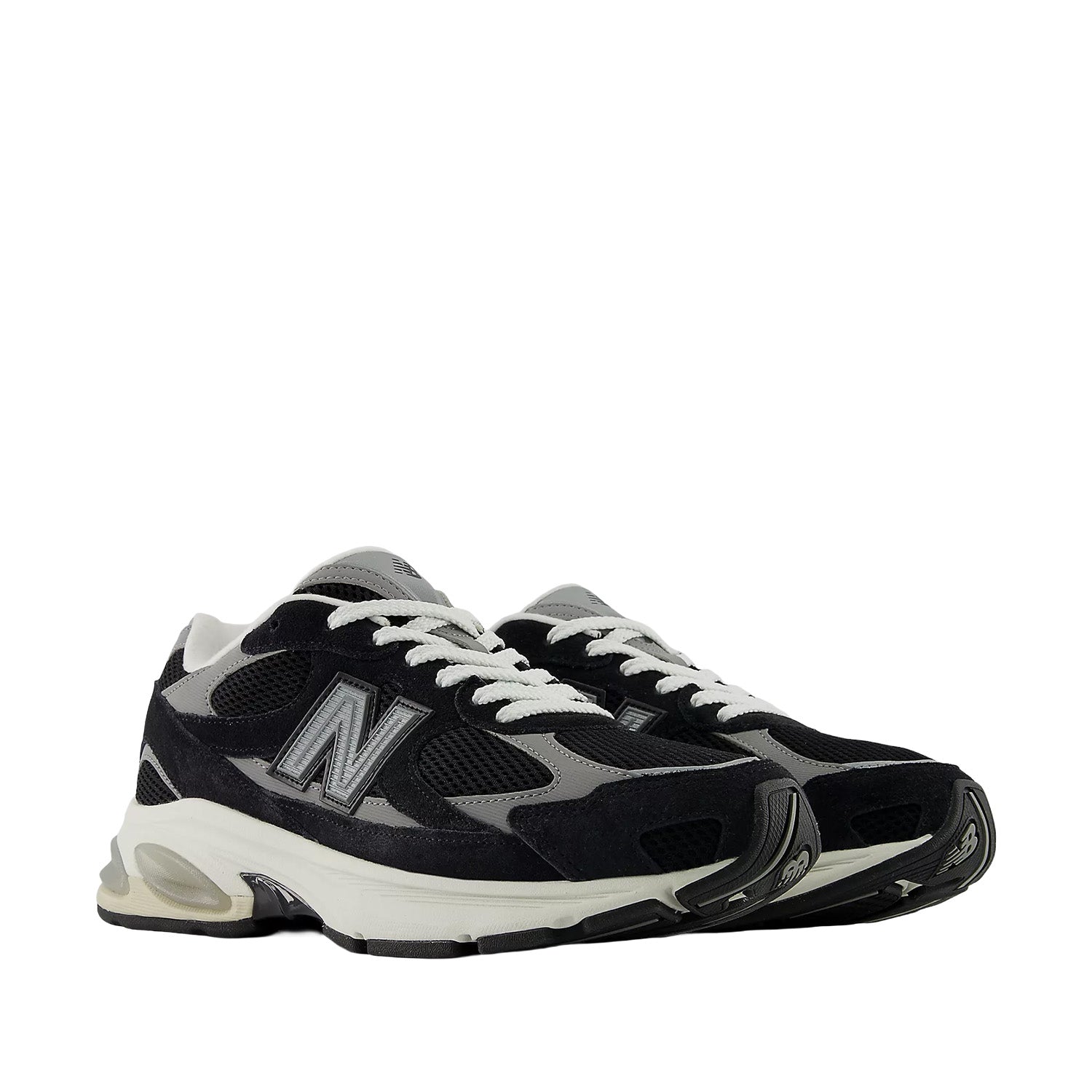 New Balance Unisex 2010 in Black/Shadow Grey/Sea Salt