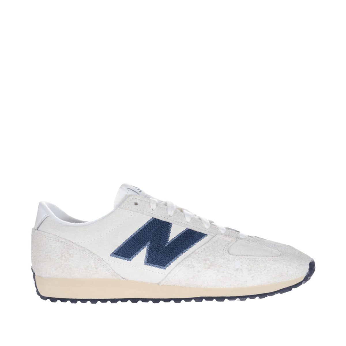 New Balance Unisex 471 in Timberwolf/Angora/Vintage Indigo