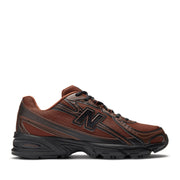New Balance Unisex 740 in Relic Brown/Pumpernickel