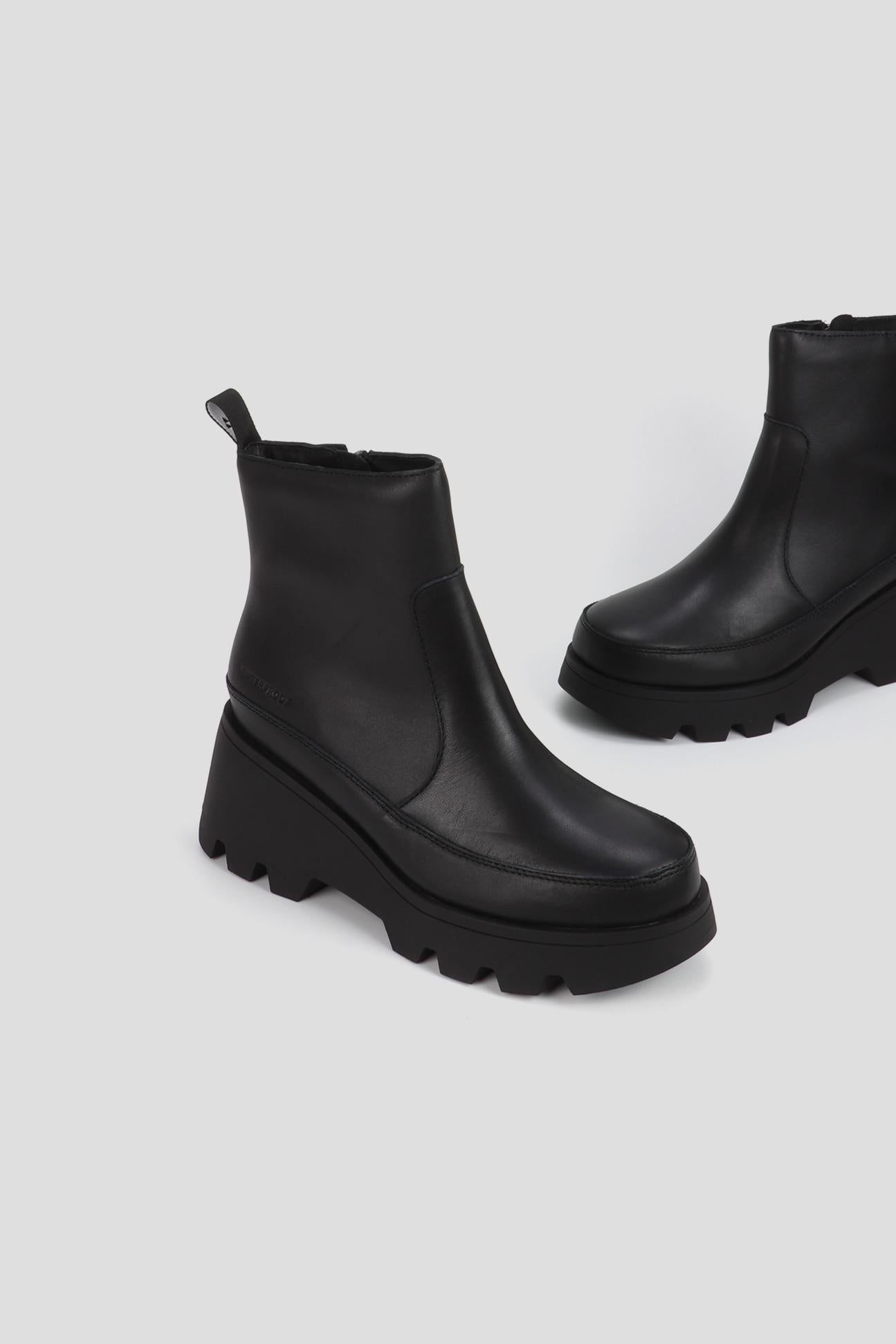 Cougar  Women's Villa Cougar Footwear Black M