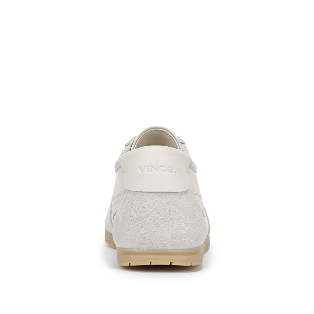 Vince. Women's La Runner-W in Horchata/Pebble White