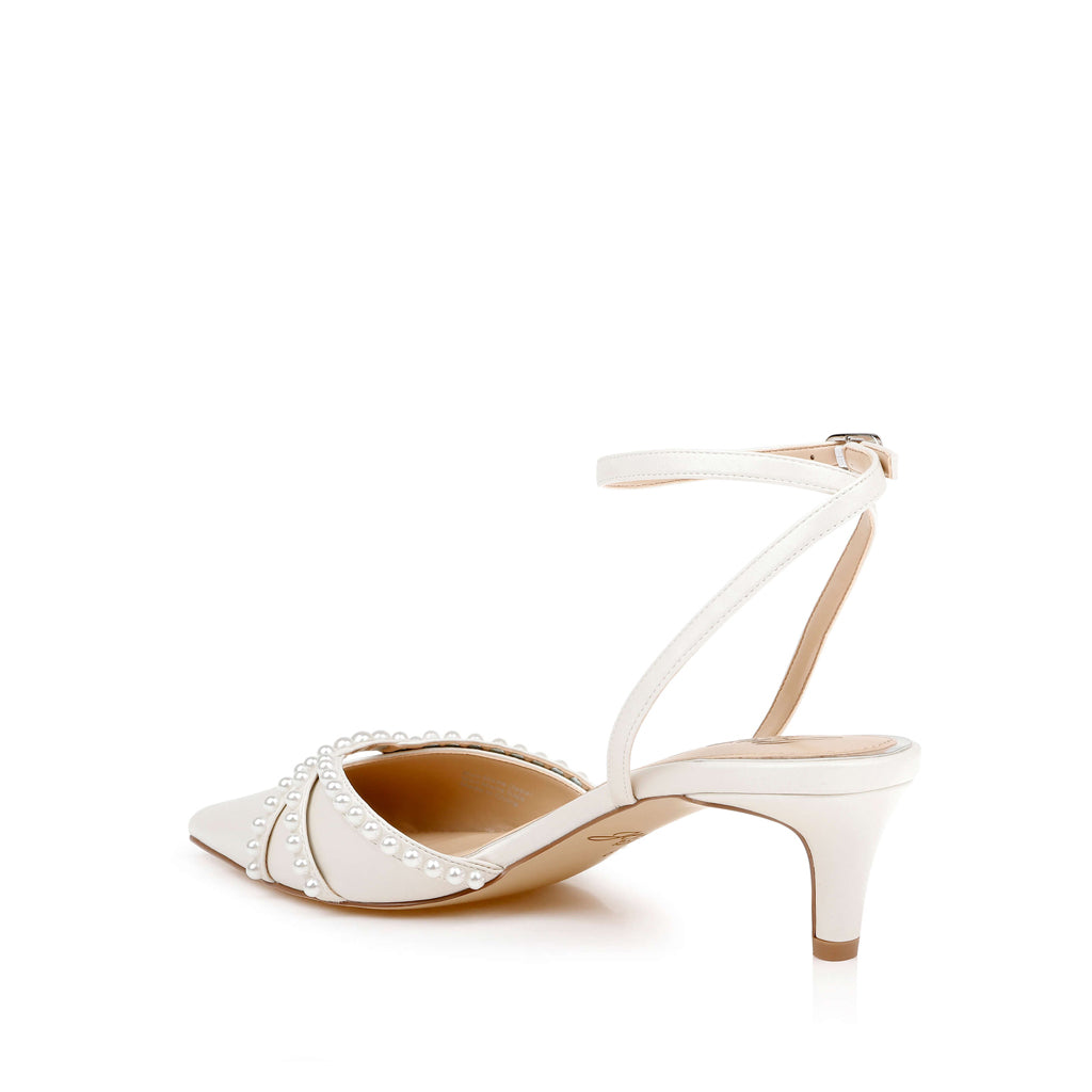 Jewel Badgley Mischka Women's indra in Black