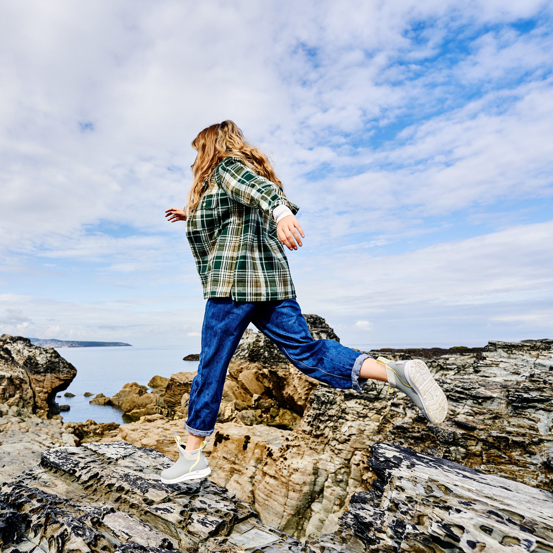 Xtratuf Women's  6" Adb Sport M Ankle Deck Boot Sport Women In Grey/Yellow
