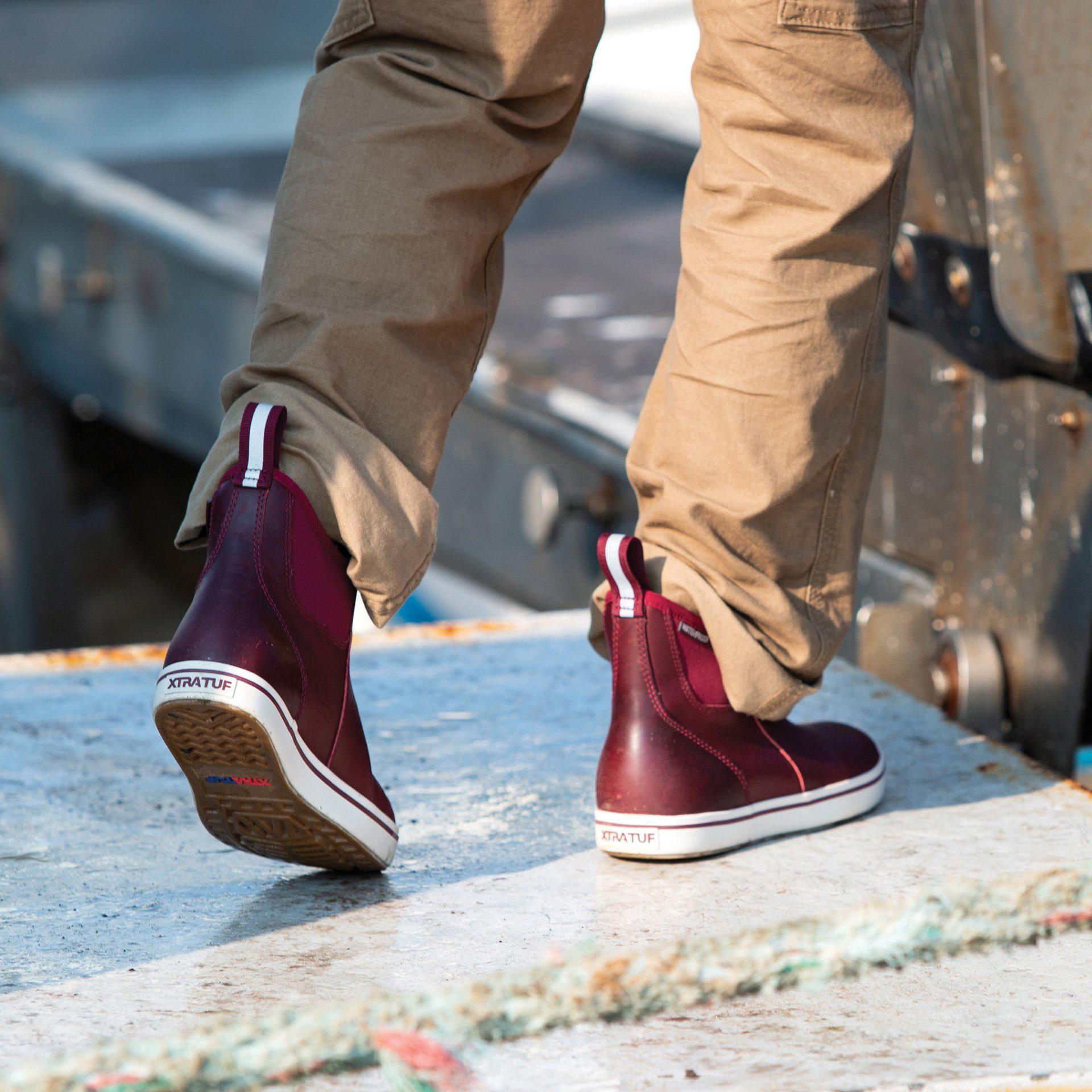 Xtratuf Women's 'S 6" Leather Ankle Deck Boot Ankle Deck Boot Burgundy M