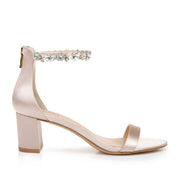 Jewel Badgley Mischka Women's Catalina in Champagne