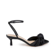 Jewel Badgley Mischka Women's Favor in Black