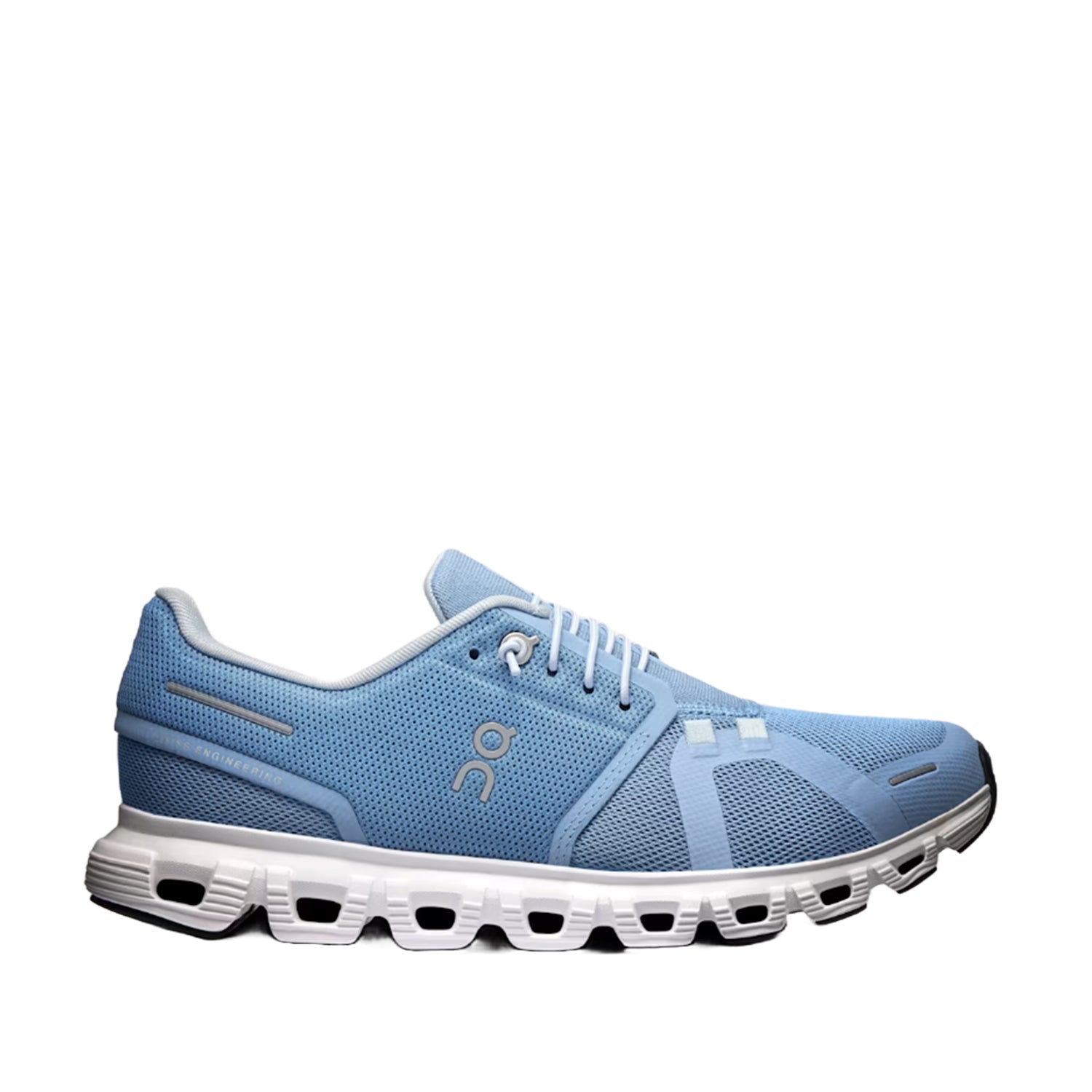 On Running Women's Cloud 6 in Chambray/White