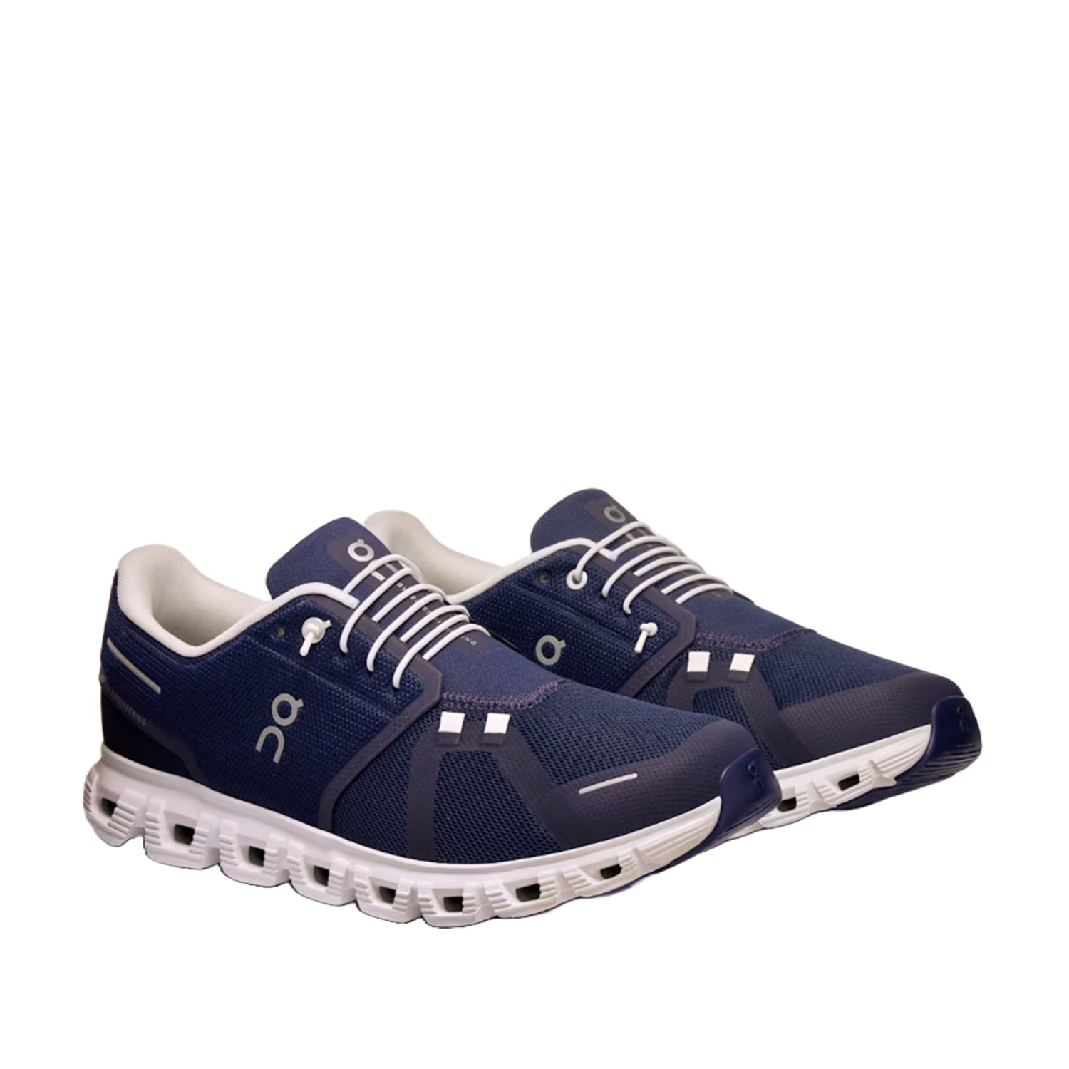 On Running Men's Cloud 6 in Midnight/White