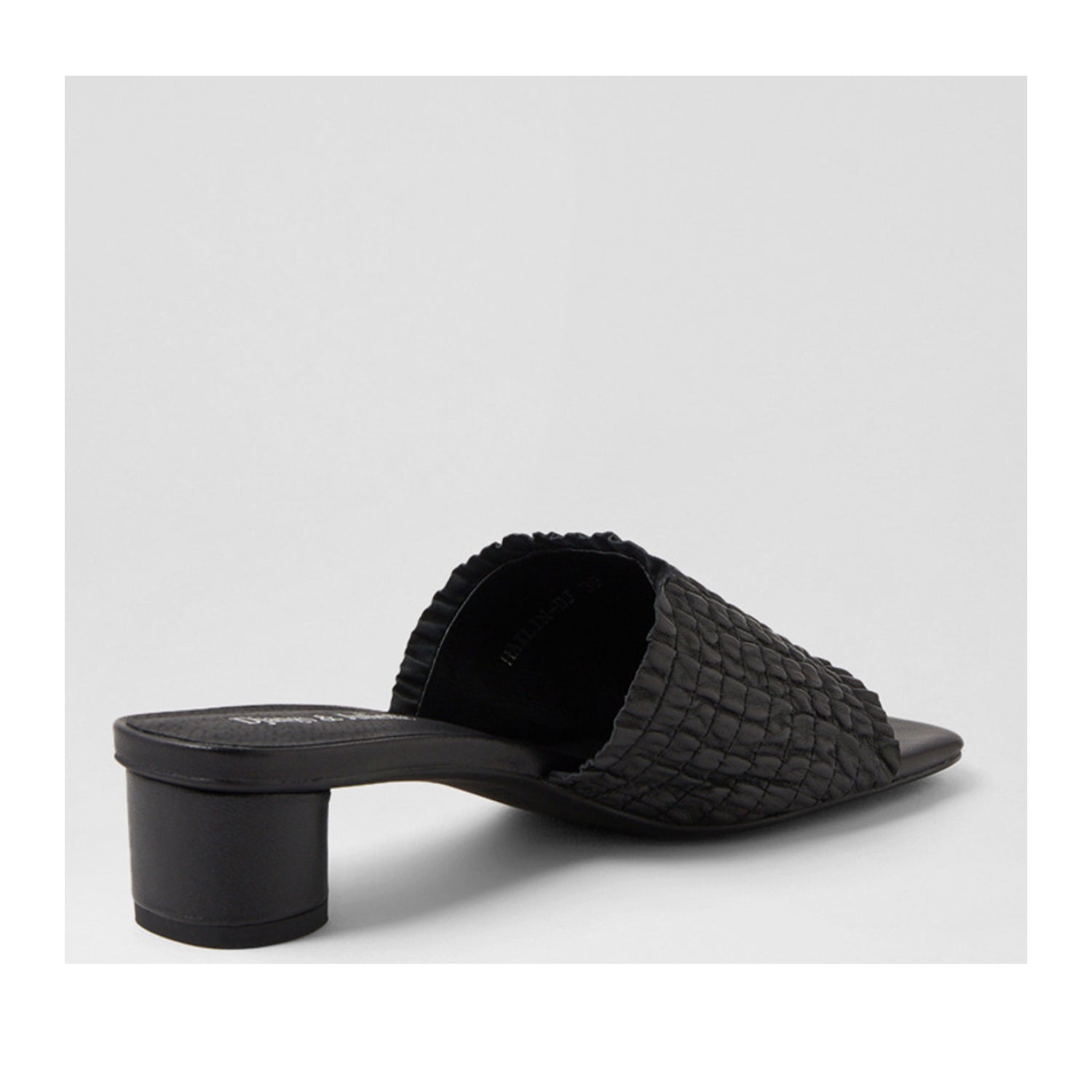 Django & Juliette Women's Hailin in Black