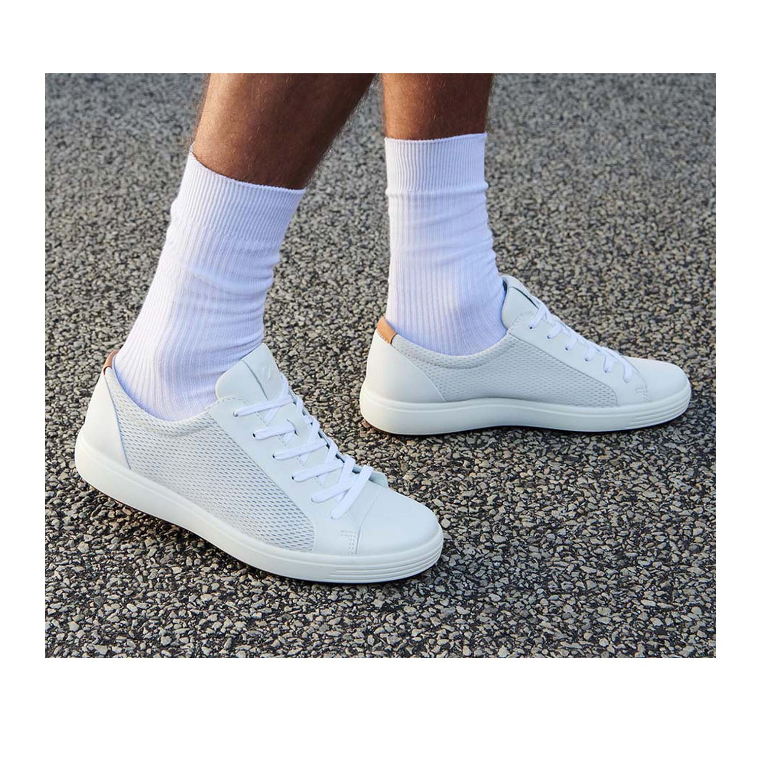 ECCO Men's Soft 7 Shoe in White/Lion