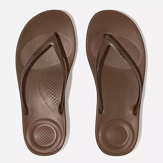 Fitflop Women's IQushion Ergonomic Flip Flop in Bronze