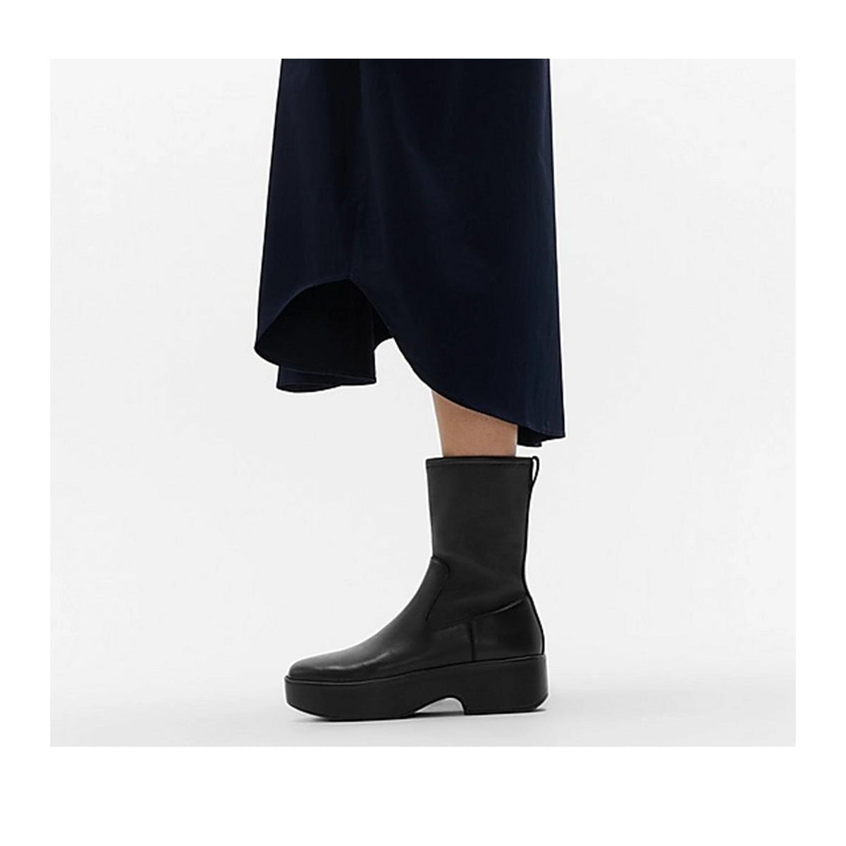 Fitflop Women's F-Luma Stretch Leather Boots in Black