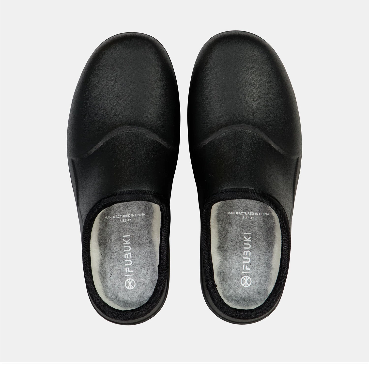 Fubuki Nozawa in Black