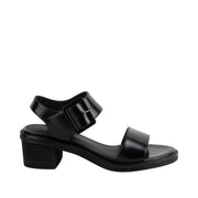 Intentionally Blank Women's Mazzy in Black