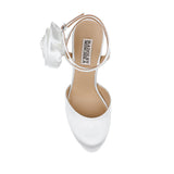 Badgley Mischka Women's Janessa in White