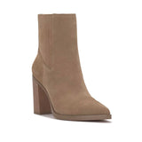 Jessica Simpson Women's Bolesia in Sandstone