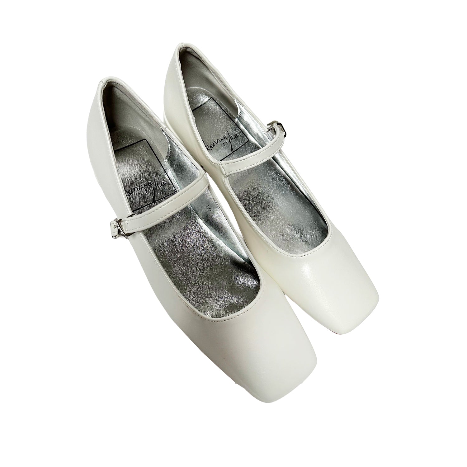 Grahame James Women's Pirouette in White