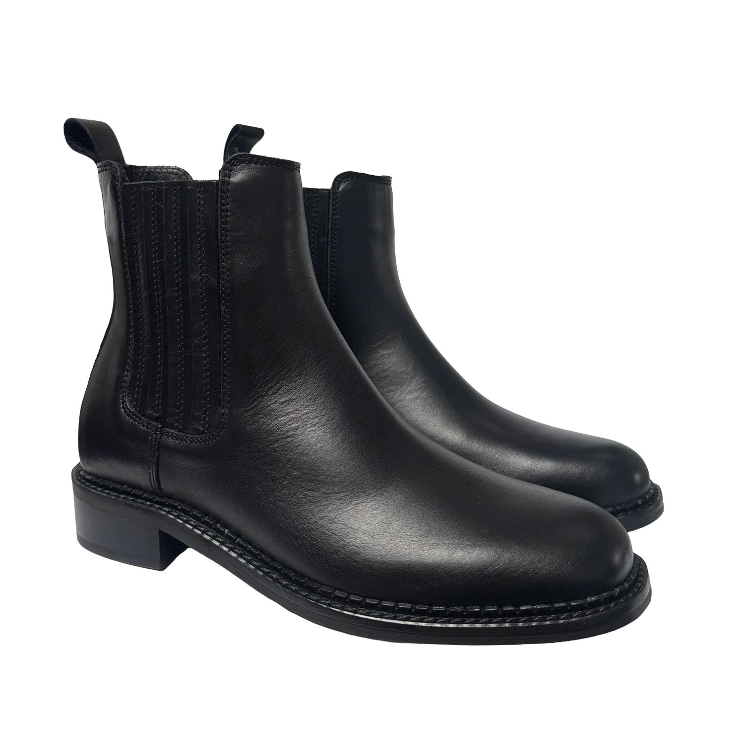 La Canadienne Women's Siera in Black Leather