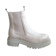 Miz Mooz Women's Lizette in Cream