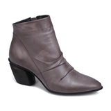 Miz Mooz Women's Jeanie in Graphite