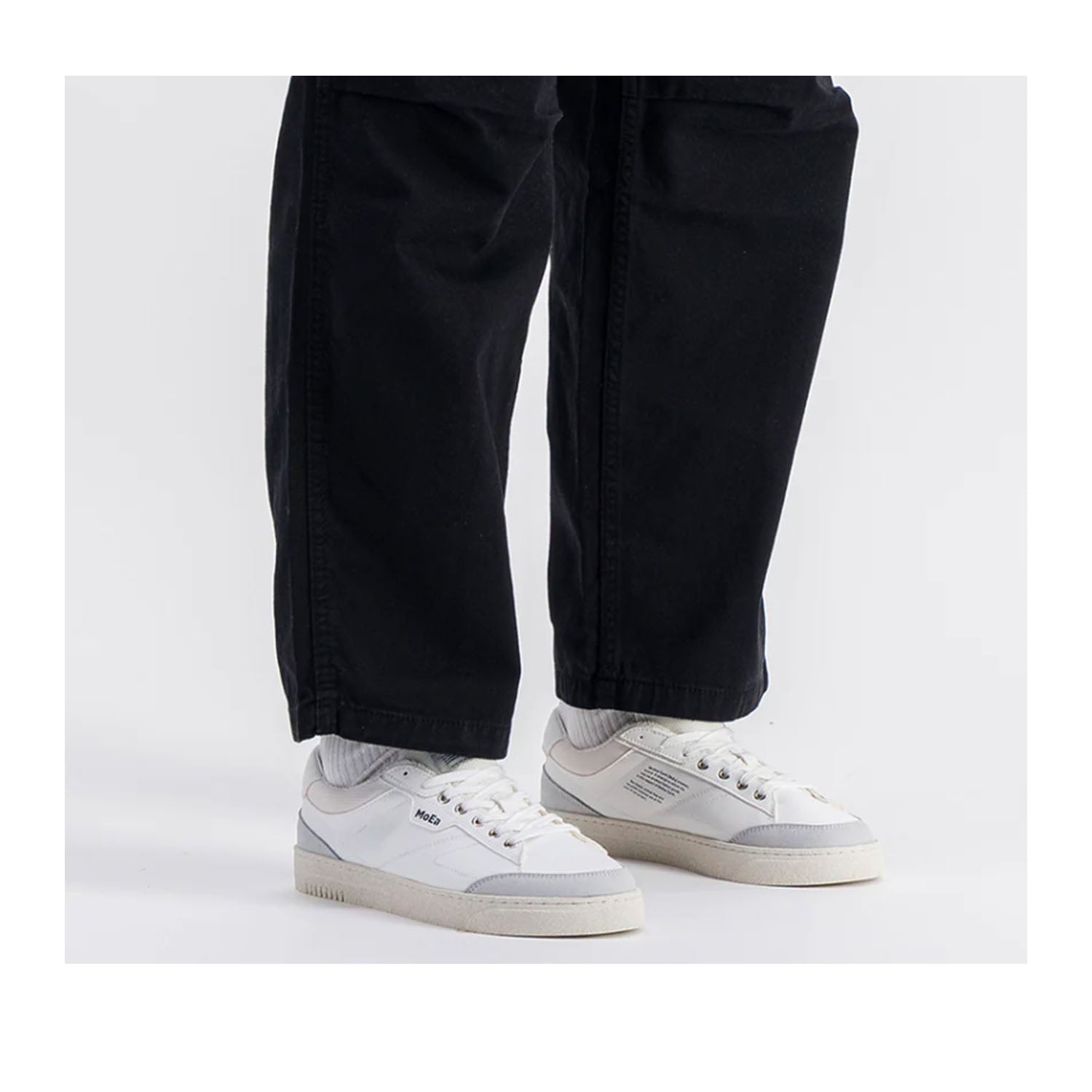 MoEa Unisex Gen 3 in Grapes Full White