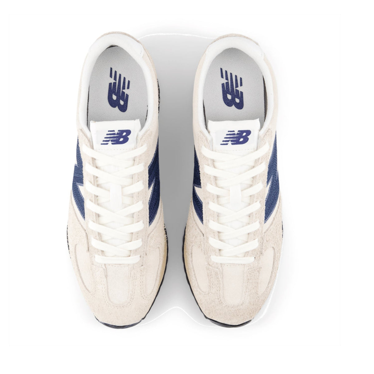 New Balance Unisex 471 in Timberwolf/Angora/Vintage Indigo