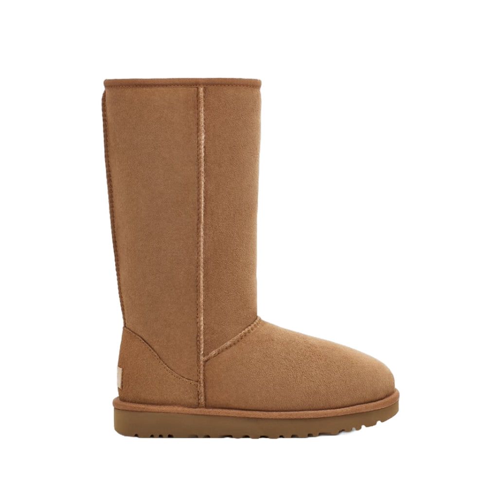 UGG Women's Classic Tall II in Chestnut
