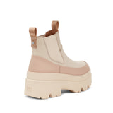 Ugg Women's Brisbane Chelsea in Sea Salt