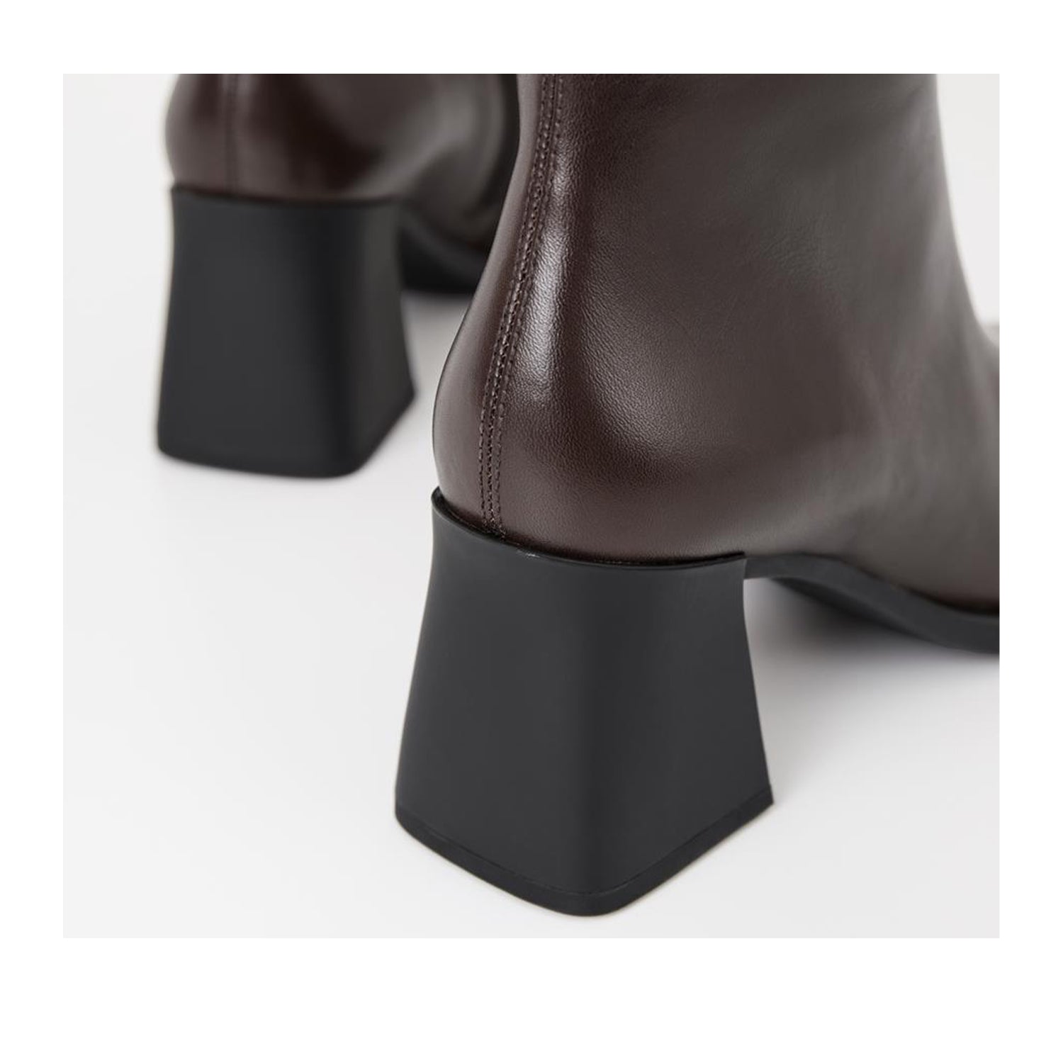 Vagabond Women's Hedda in Chocolate