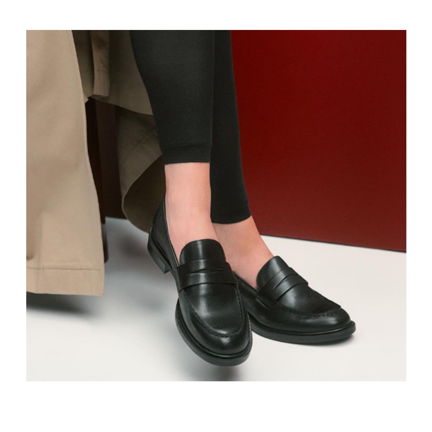 Vagabond Women's Amina Loafer in Black