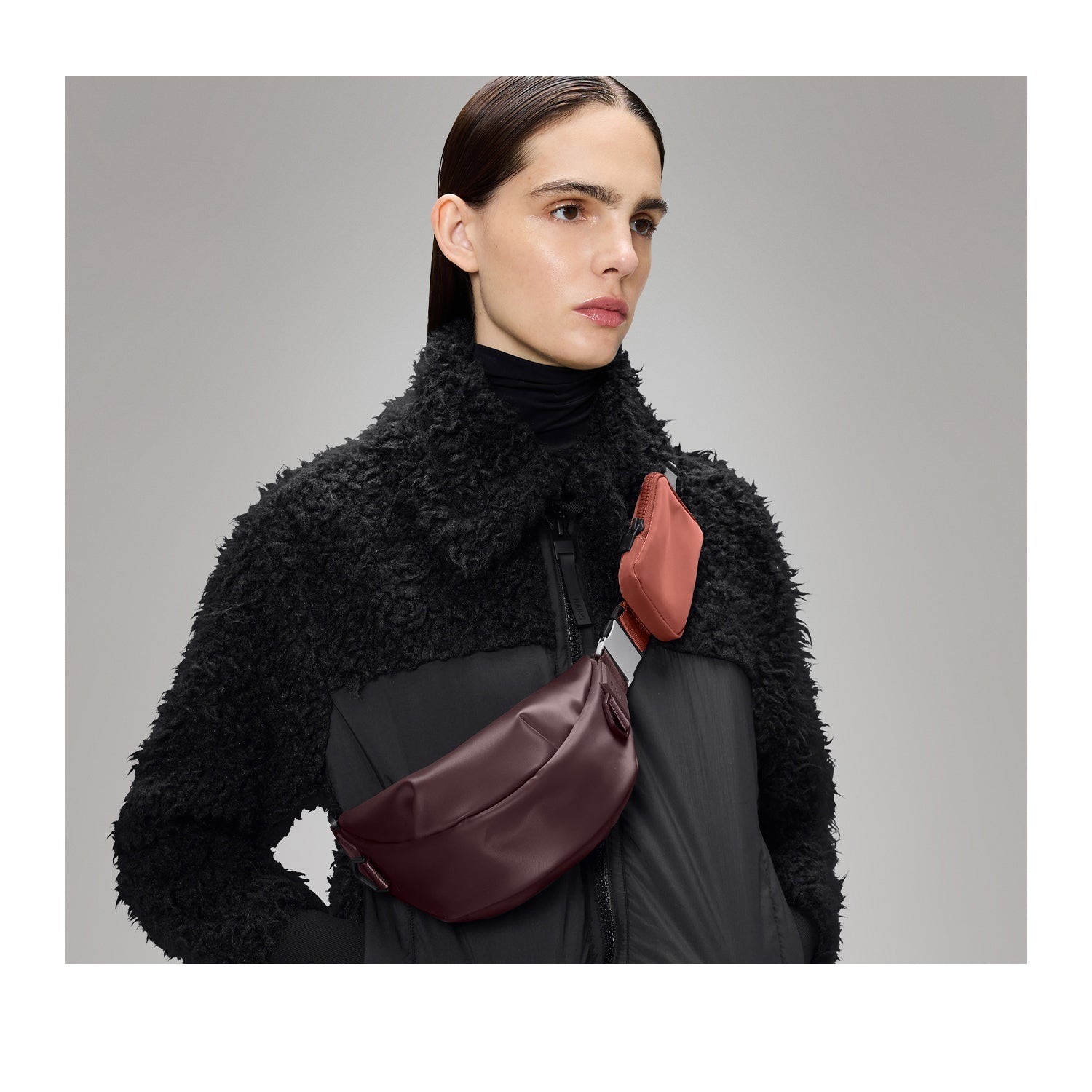 Rains Valera Shoulder Bag Mini W3 in Depth